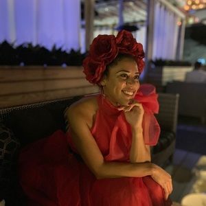 Meet your Posher, Nicole